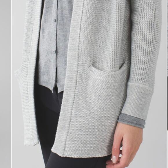 Lululemon Vestigan Cardigan Sweater Cashmere Blend Grey minimalist EUC size 6 - Picture 2 of 15